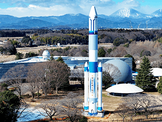 ロケット広場のH2ロケット模型